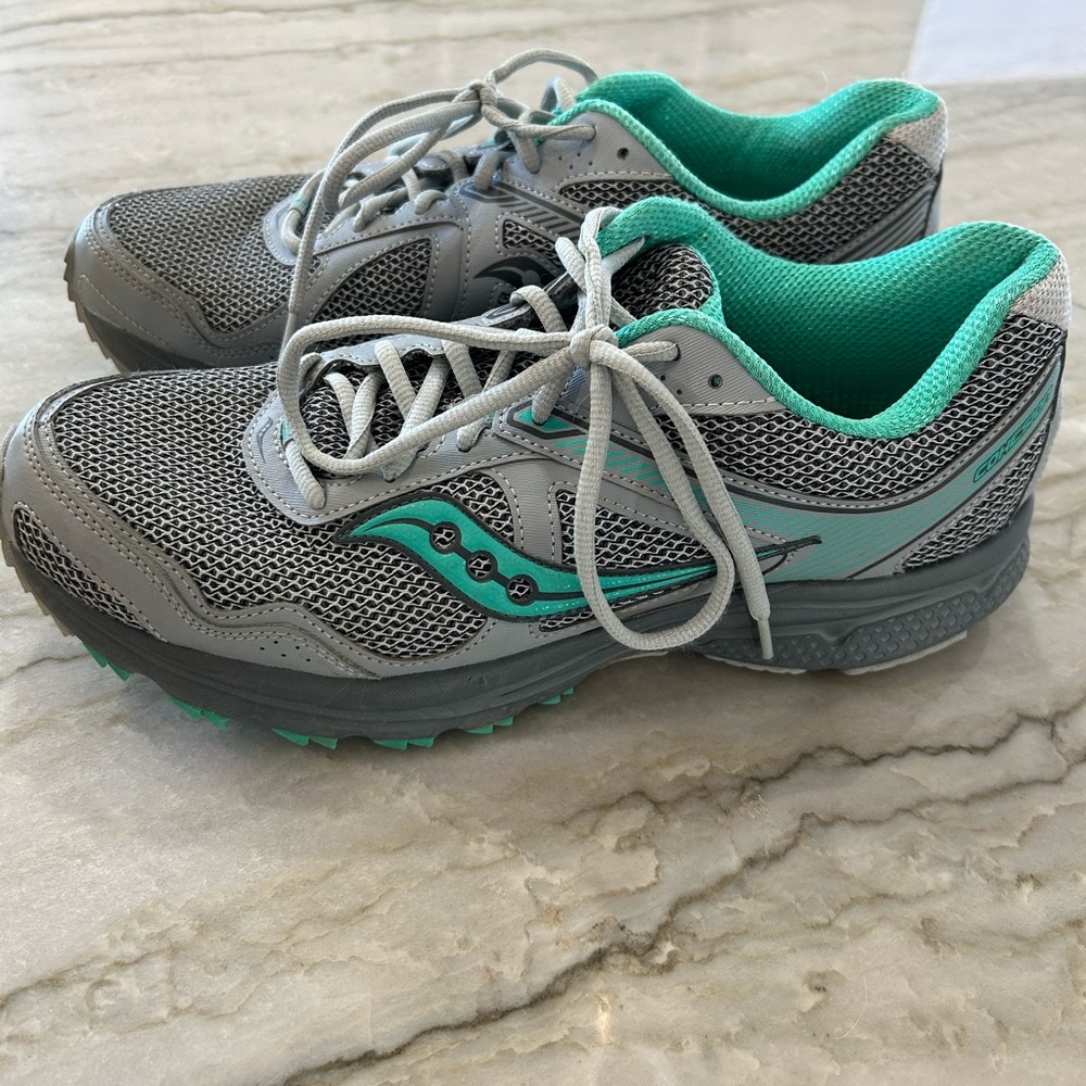 Saucony Sneakers 12 Gray Green Cohesion 10 Running Gym Sports Shoes Women’s
